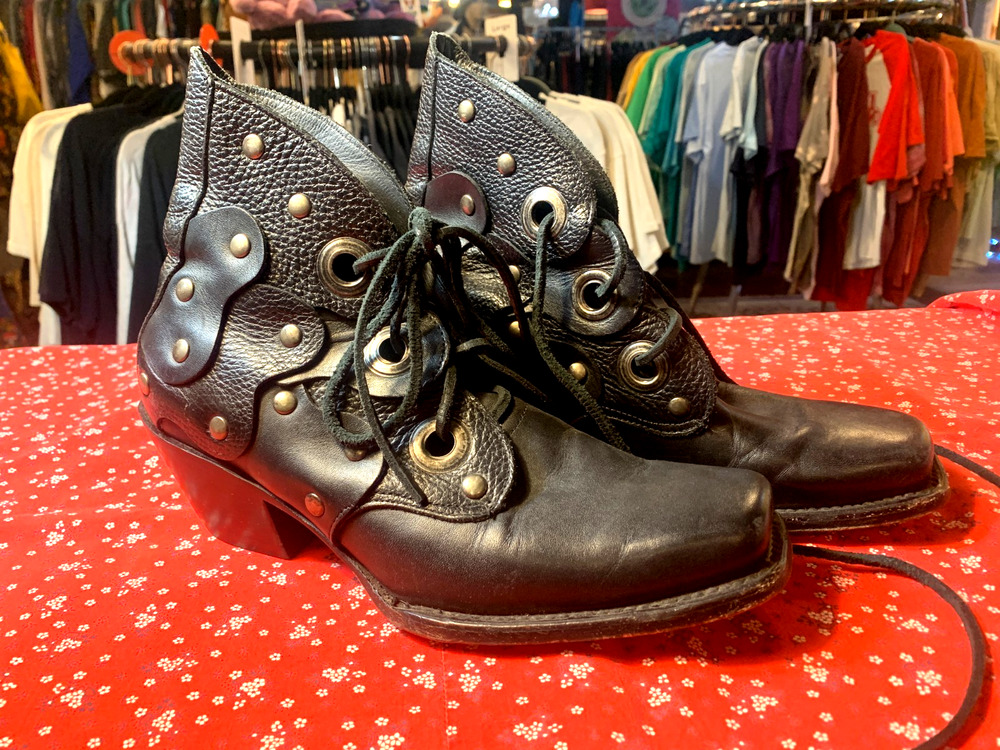 Y2K John Fluevog Leather Emmy Lou Boots with leather laces, size 8.5